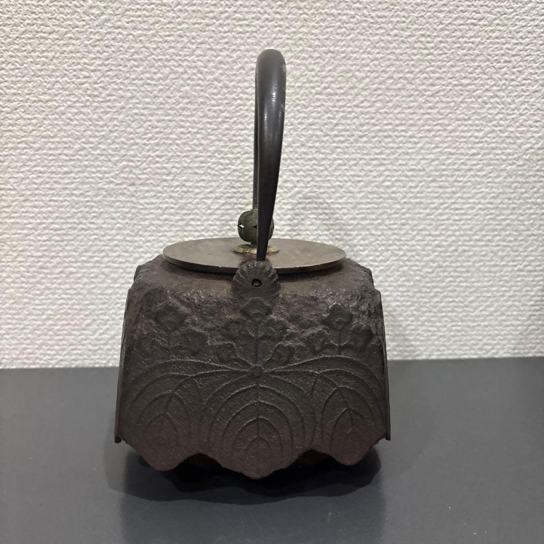 龍文堂造鉄瓶　小ぶり