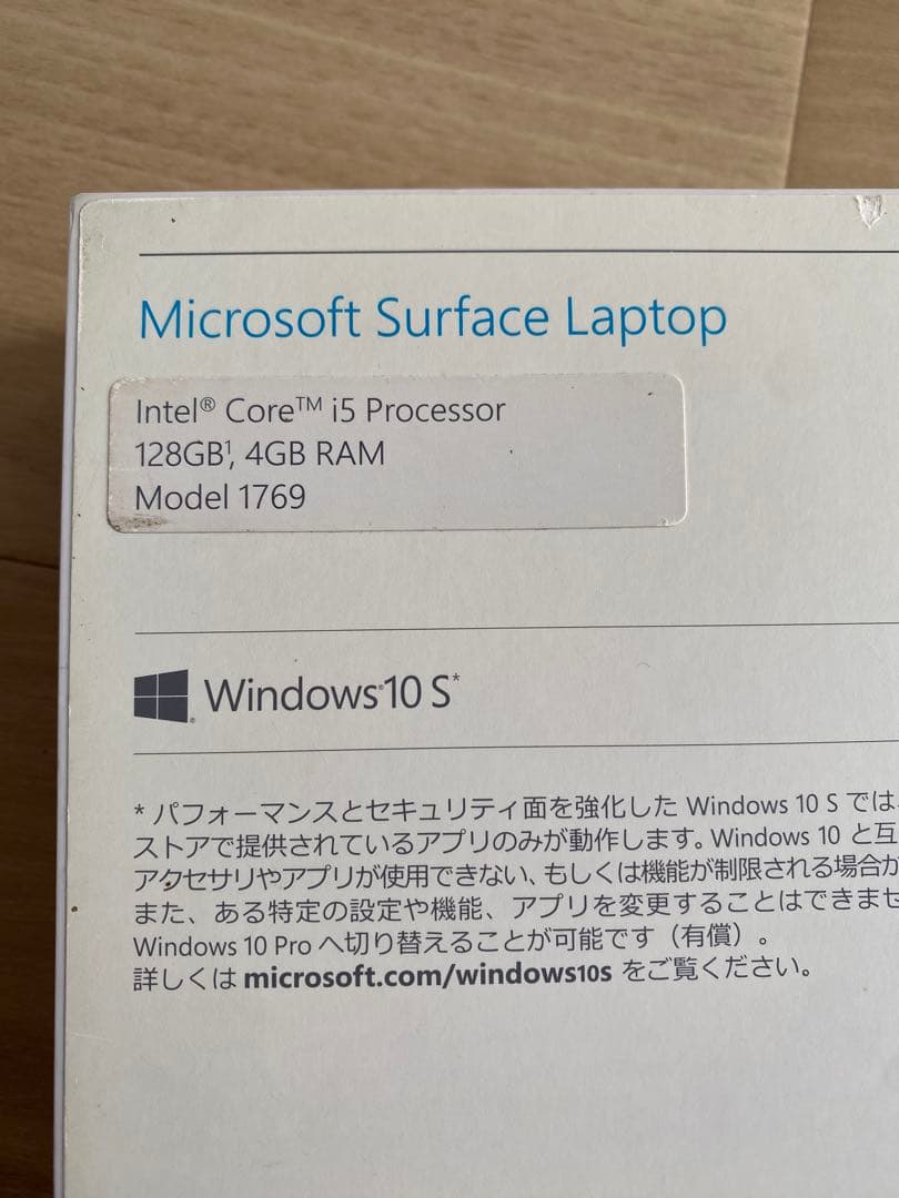 Surface Laptop1（Model 1769）13.5インチ プラチナ