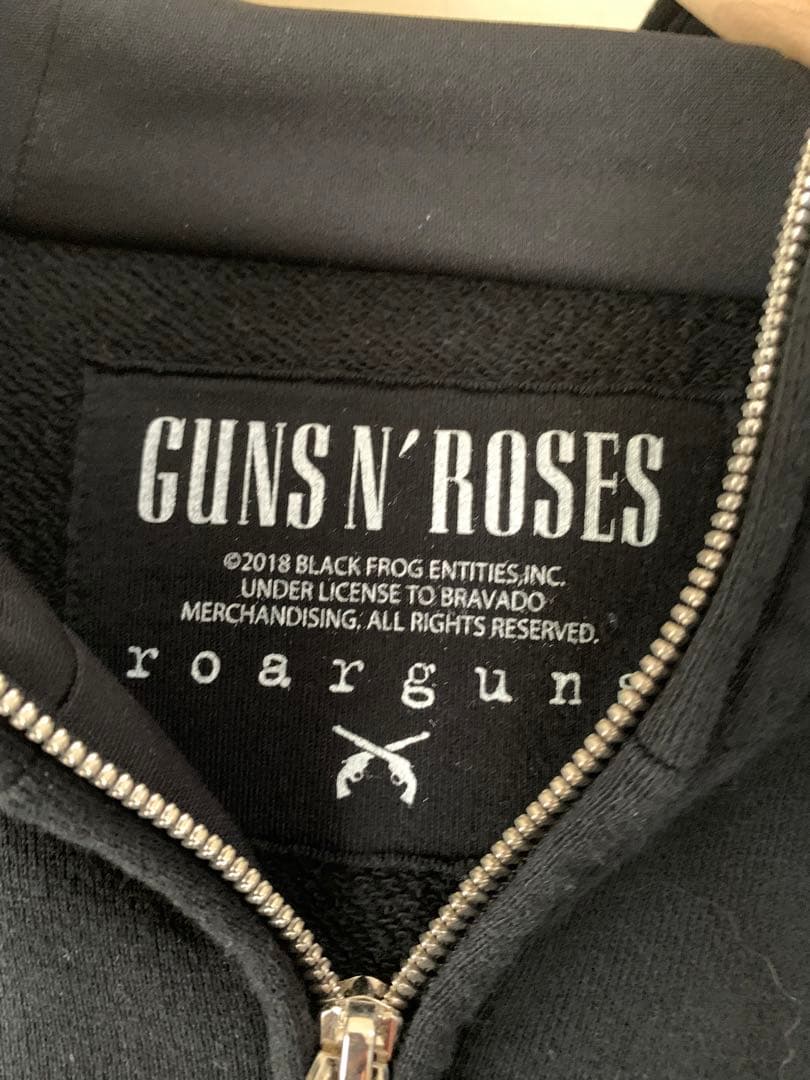 roarguns×GUNS N' ROSES ブラックパーカー