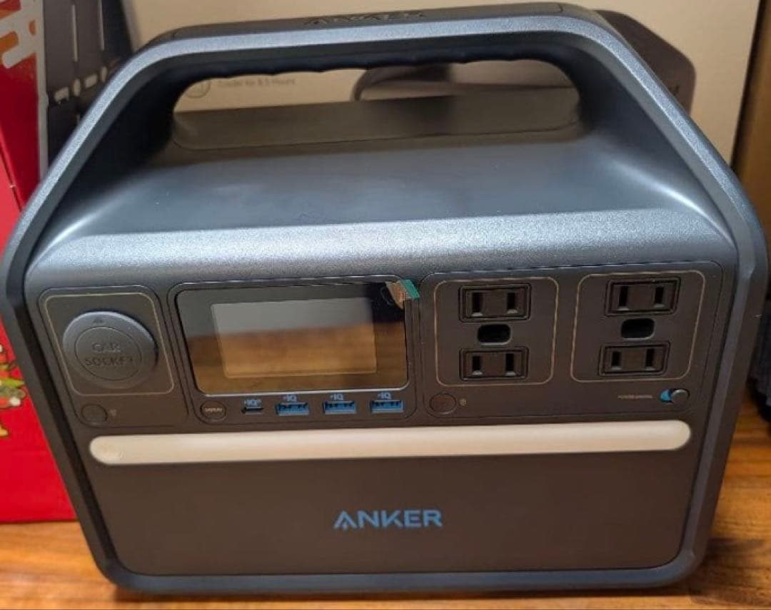 ANKERのポータブル電源 + ソーラーパネルのセット