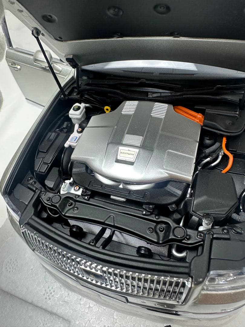 【極美品】LCD 1/18トヨタセンチュリーシルバー ダイキャスト フル開閉完品