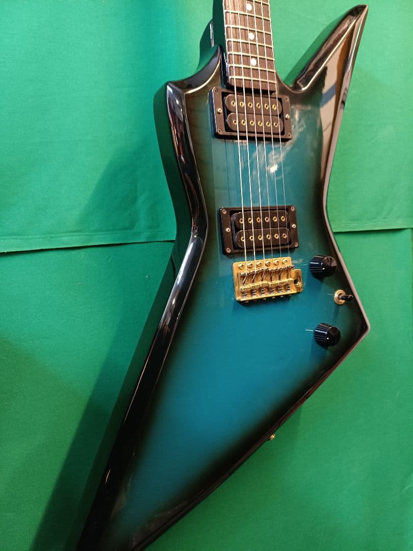 【Aria Pro II】ZZ Deluxe エクスプローラー 国産エレキギター