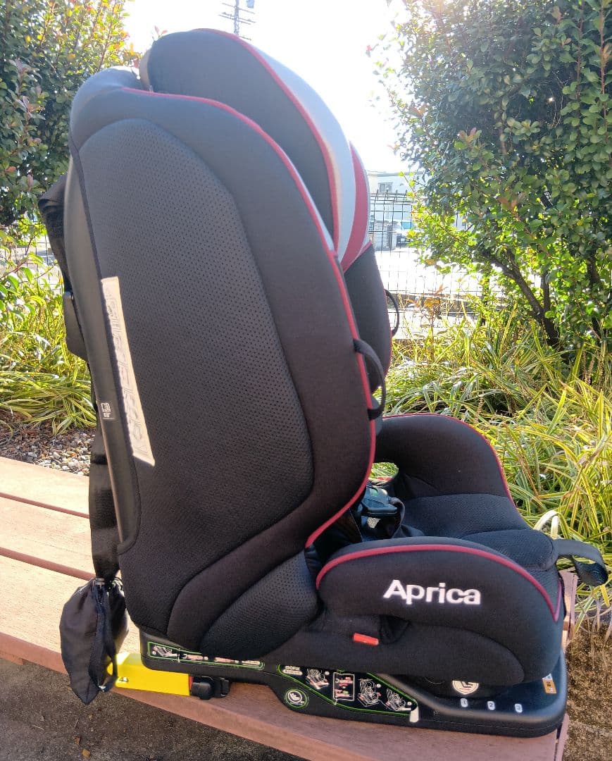 【限定特価】Aprica フォームフィット　チャイルド＆ジュニアシート 上位機種