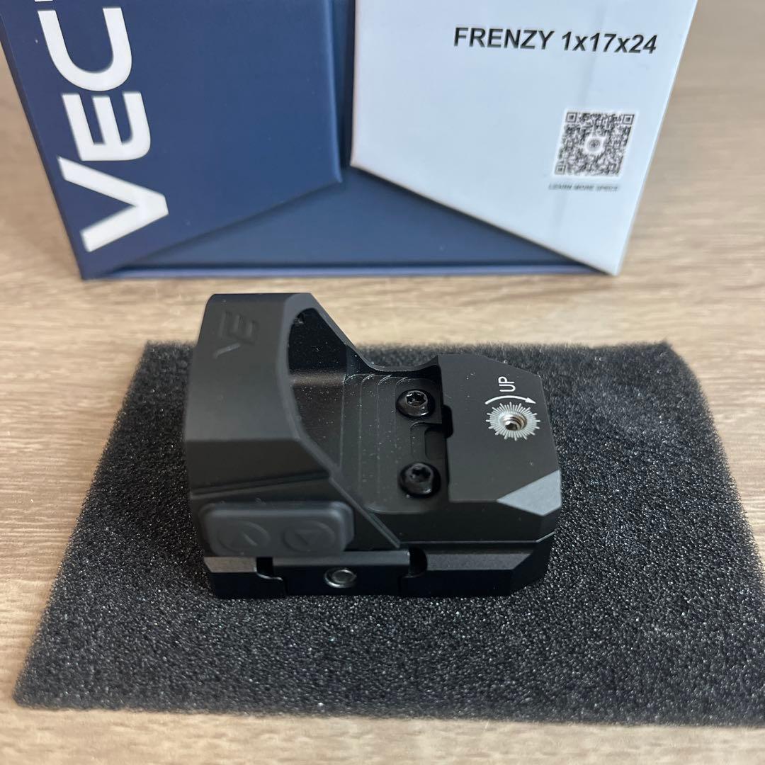ベクターオプティクス　VECTOROPTICS FRENZY 1×17×24