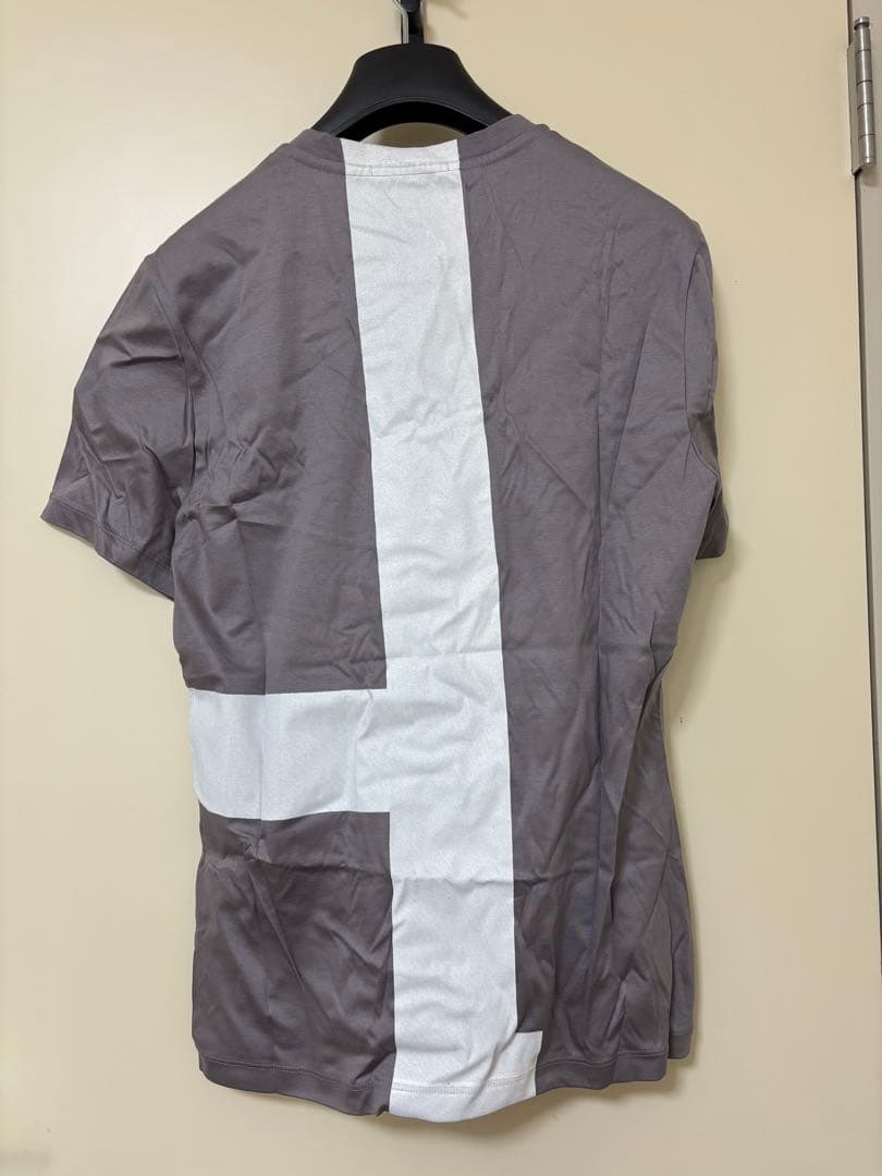 HELMUT LANG 【M】新品タグ付き　ヘルムートラング　tシャツ