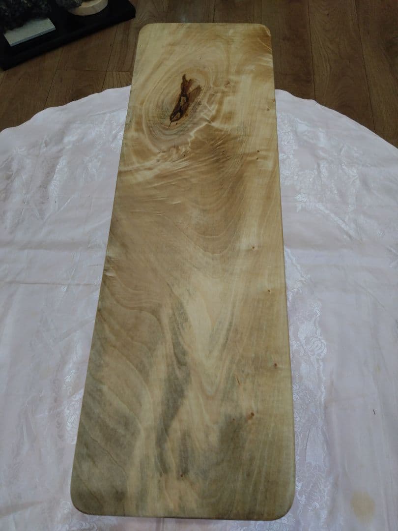 楠（くす）のベンチ86　いい楠の一枚板で杢目が大変綺麗　重さも3.6kgと軽量❕
