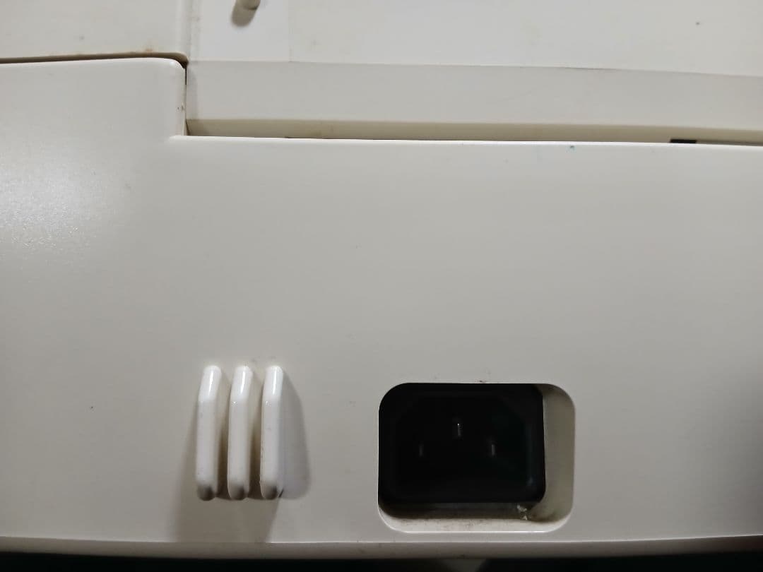 美顔器 ４種類のアタッチメント付き ベレッツァクラブジャバン　ジャンク品