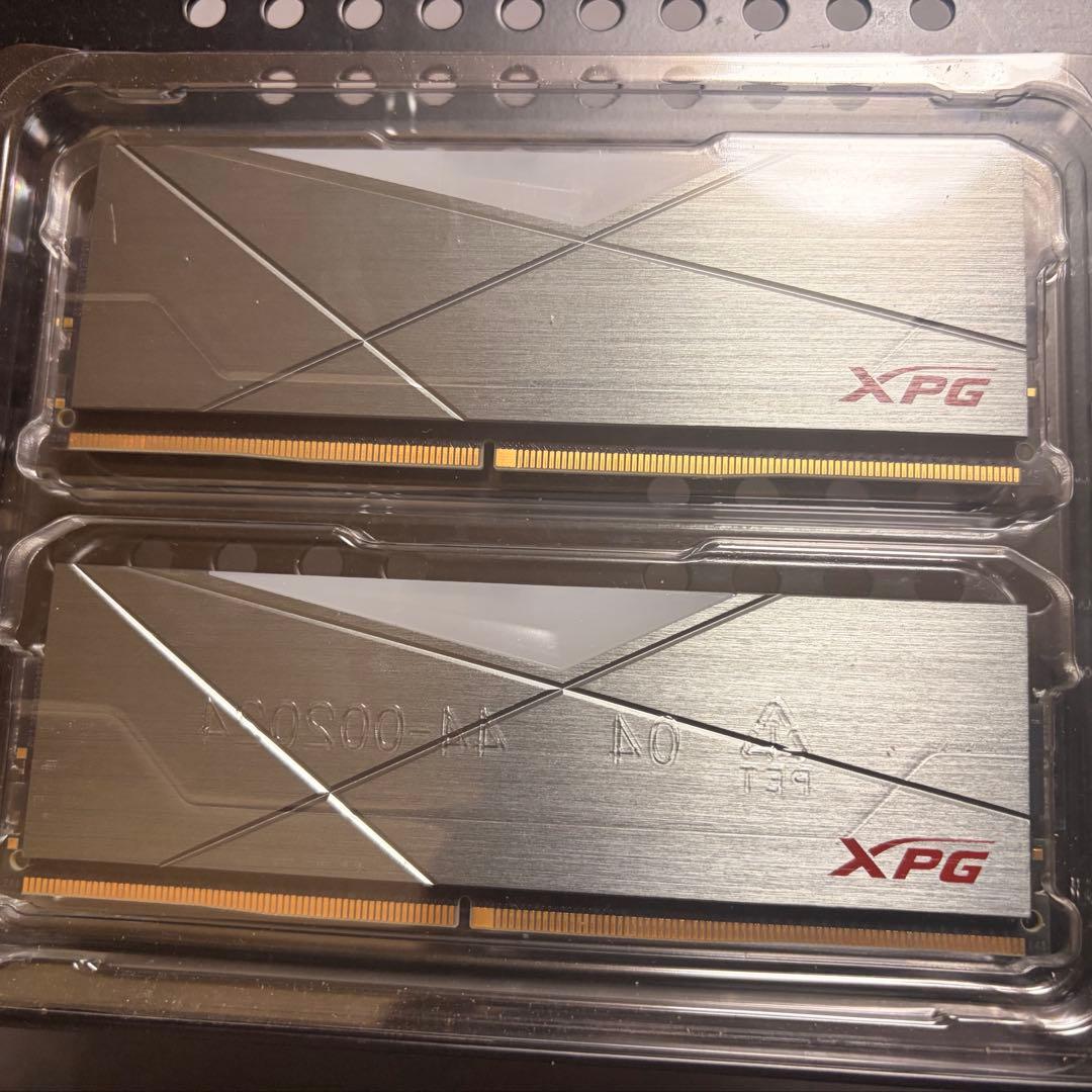 XPG DDR4 3200 AX4U32008G (8GB×2)