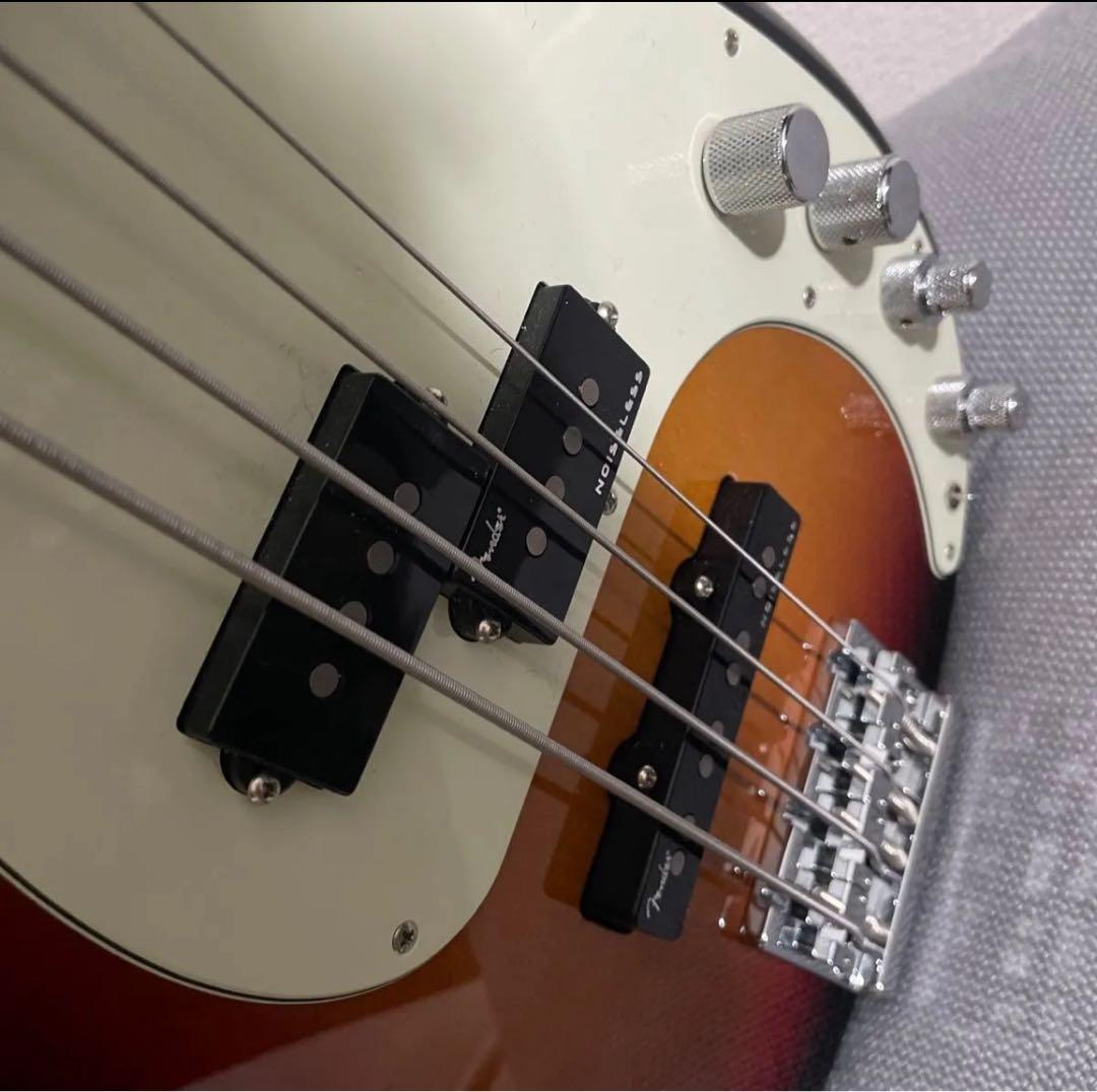 ベース Fender American Ultra Precision Bass