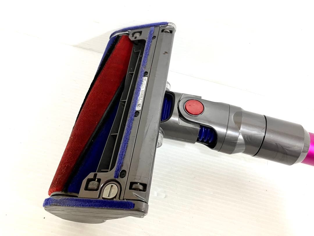 ◆ダイソン◆コードレスクリーナー V6 Fluffy SV9 スタンド付き