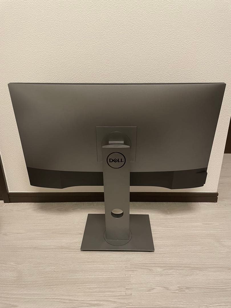Dell U2720QM 27インチ モニター Type-c接続