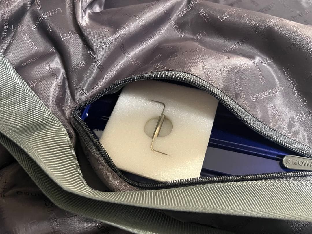 リモワ ルフトハンザ　RIMOWA サルサ　機内持ち込み サイズ　ビジネスバック