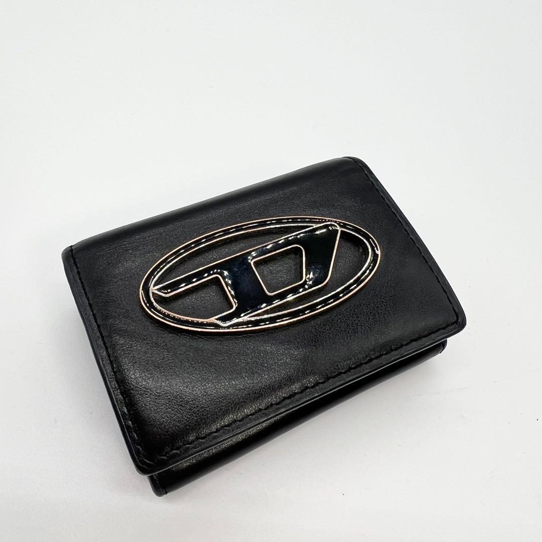 近年モデル✨DIESEL　三つ折り財布　Dロゴ　レザー　ブラック　コンパクト