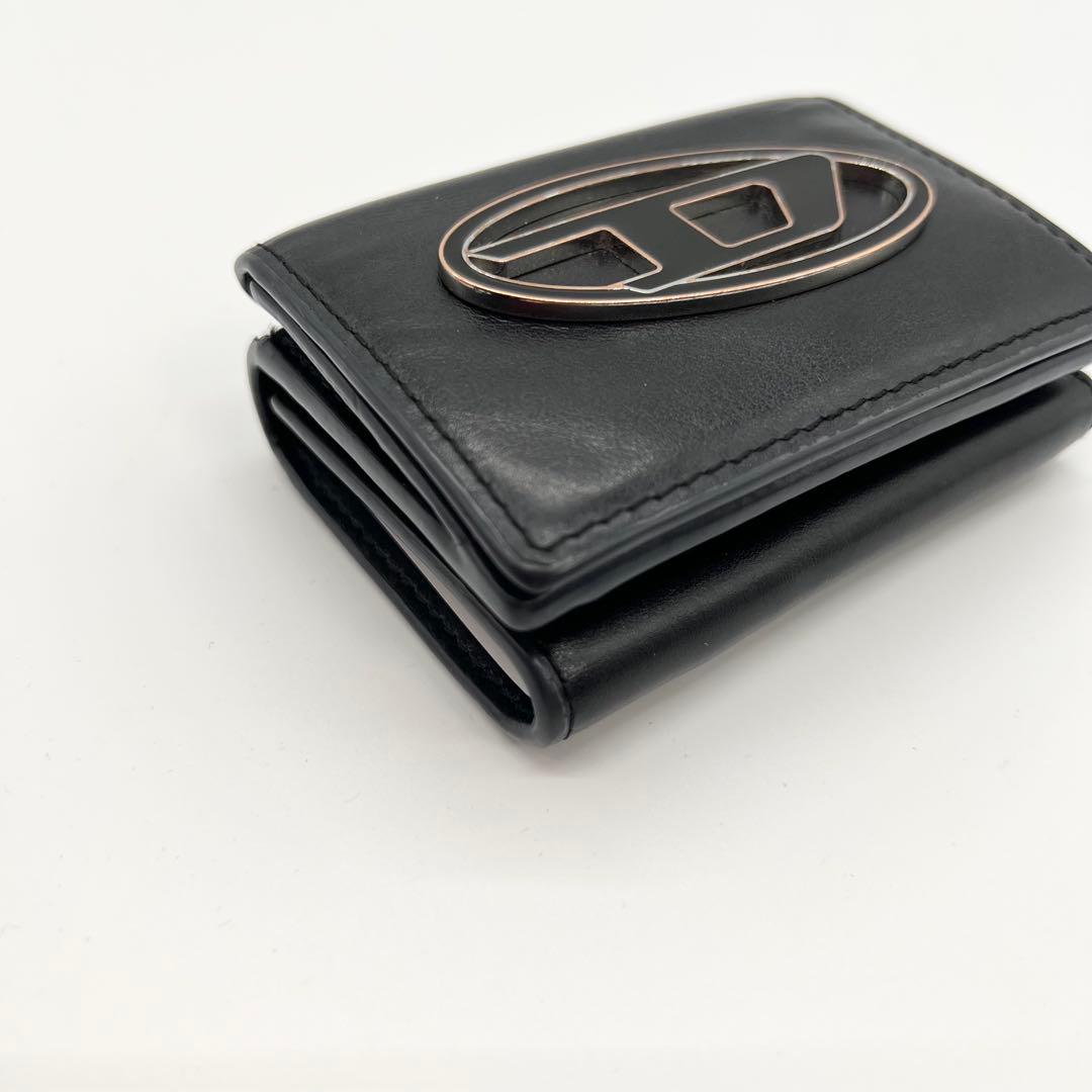 近年モデル✨DIESEL　三つ折り財布　Dロゴ　レザー　ブラック　コンパクト
