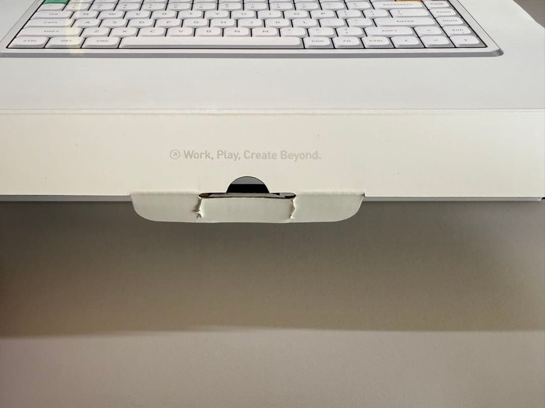 Nuphy Air75 V3 （ホワイト・茶軸・US配列）