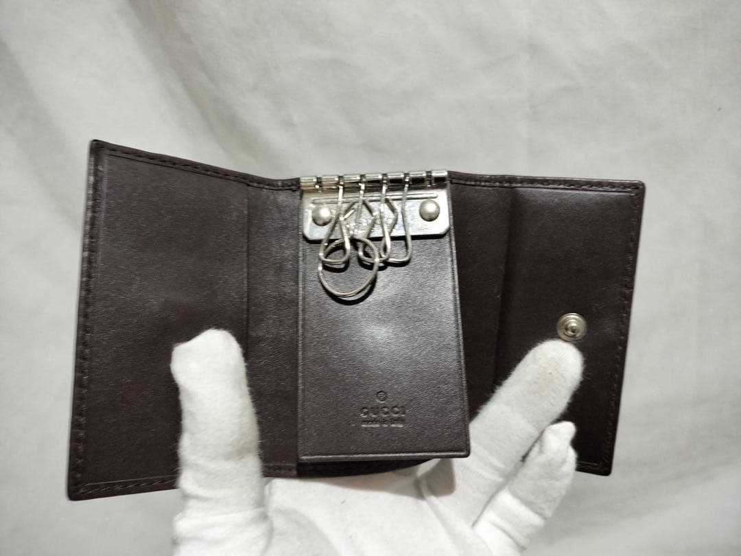 GUCCI GGキャンバス キーケース・キーホルダー　箱付き