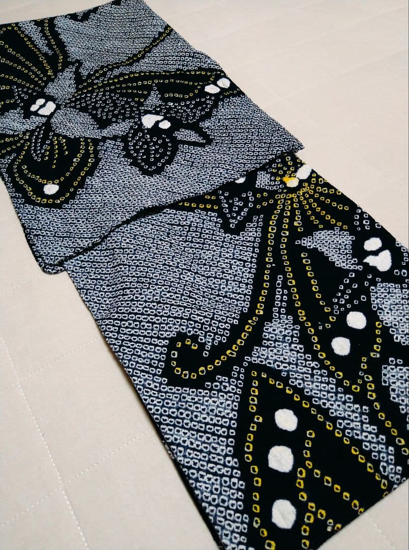 有松鳴海絞り　浴衣