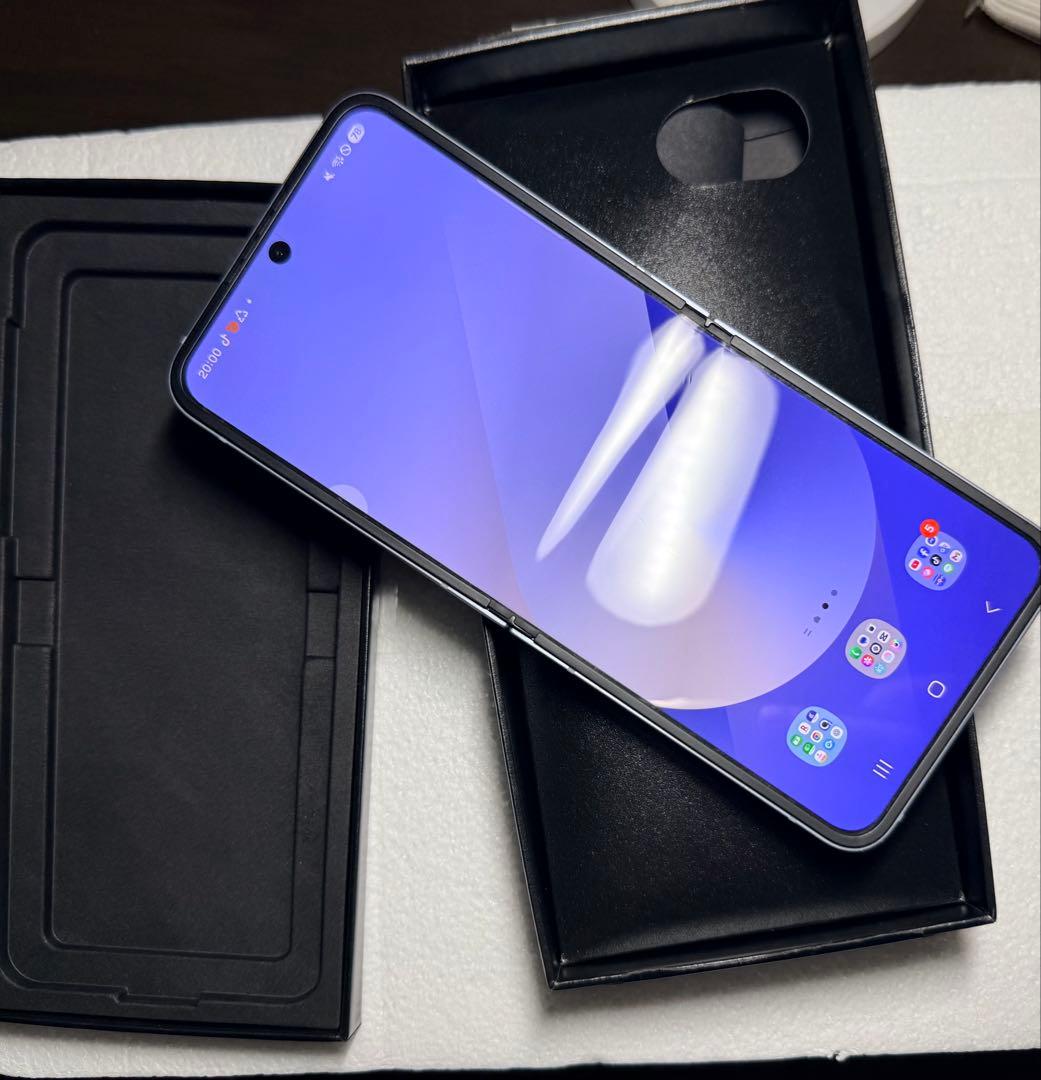 【美品】国内Galaxy Z Flip6 256GB