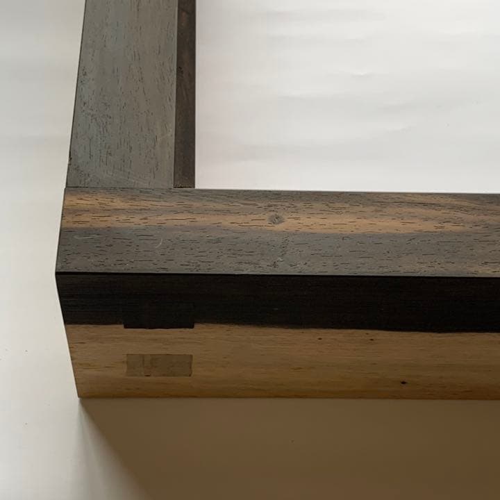 【炉縁　黒柿】