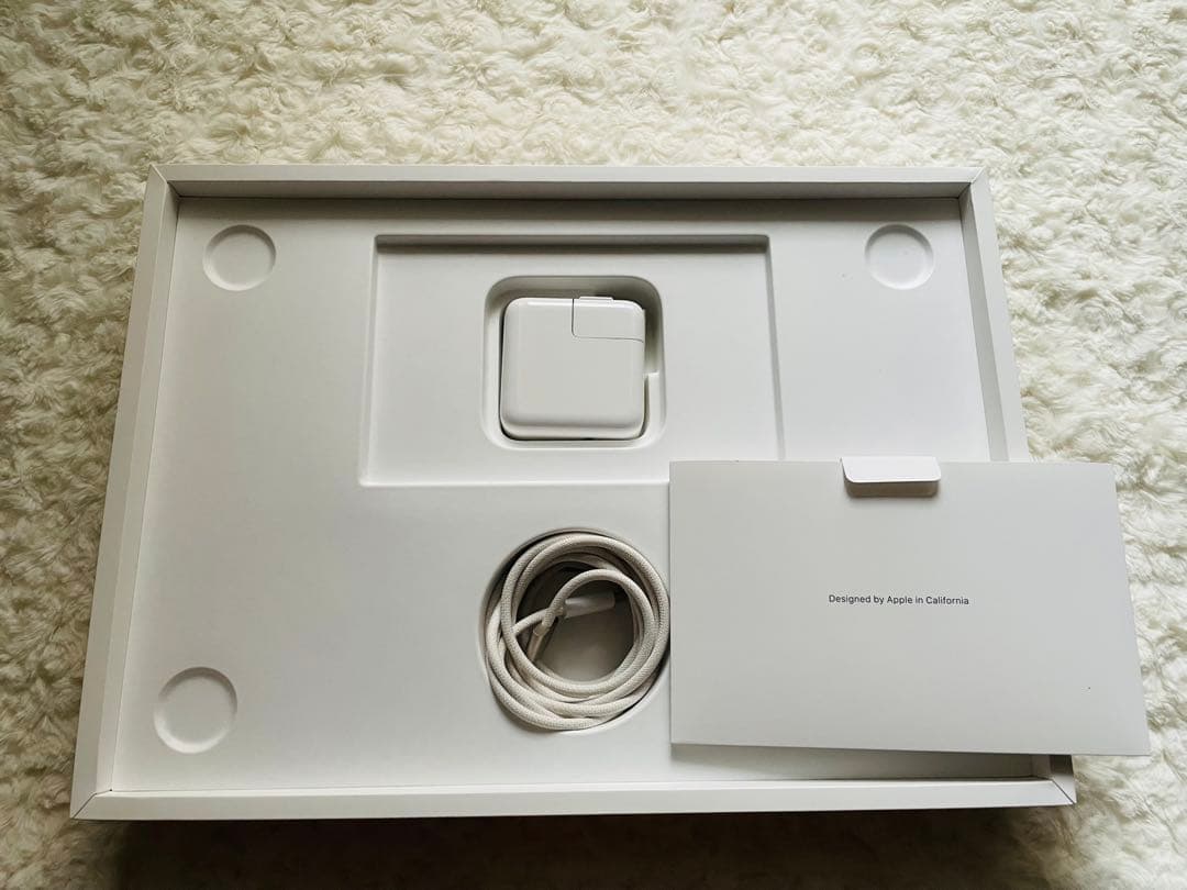 M2チップMacBook Air 13インチ スターライト