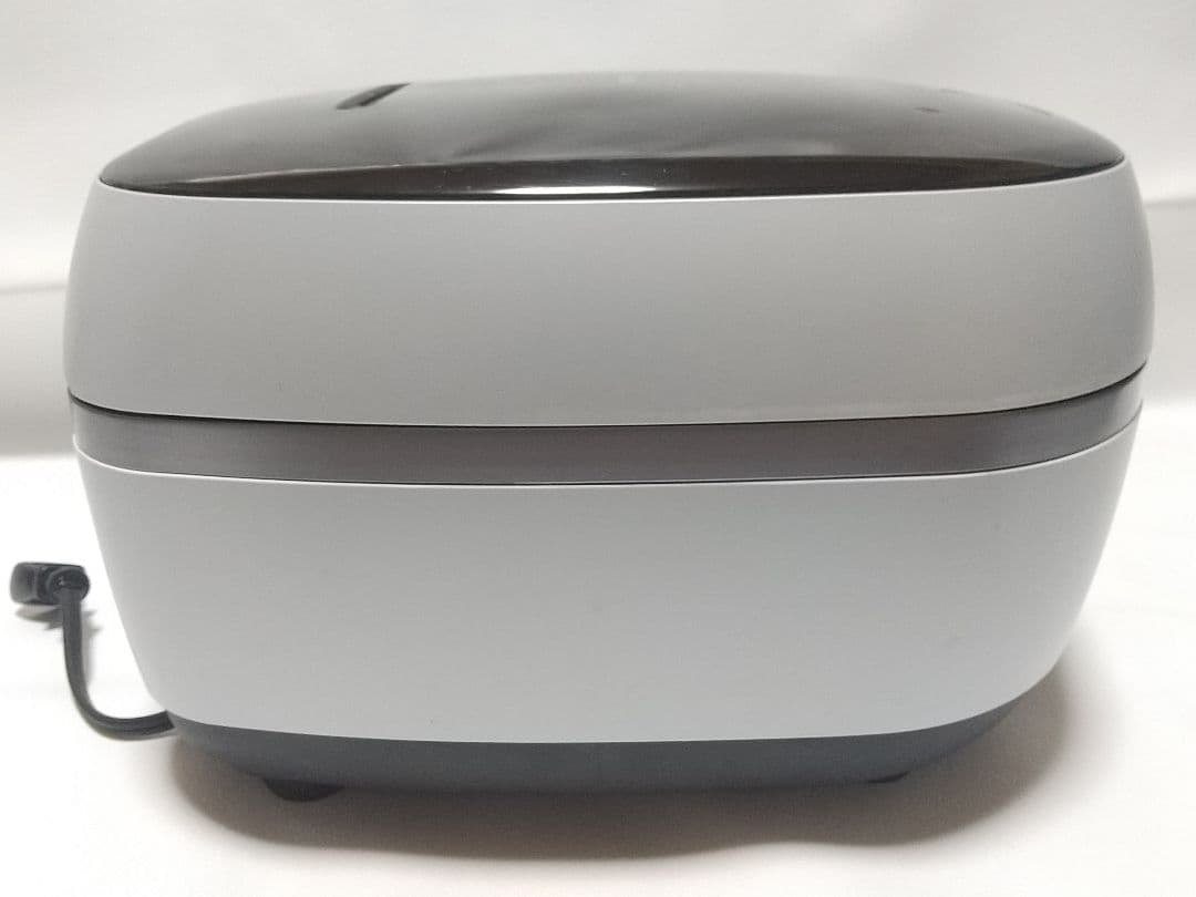 Tiger 圧力IH炊飯ジャー JPG-X100 1.0L ブラック/ホワイト