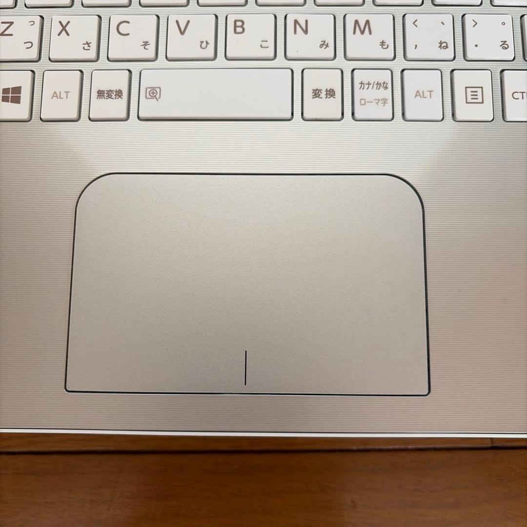 美品 東芝Dynabook T75/RG i7-5500U SSD256 GB