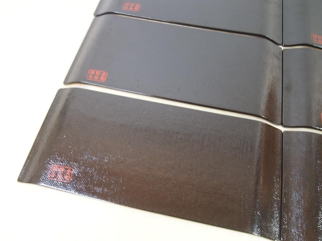 【良品】根来塗 金剛堅地請合 味のある角盆 6客 角皿/卓上膳/酒膳 漆器トレイ