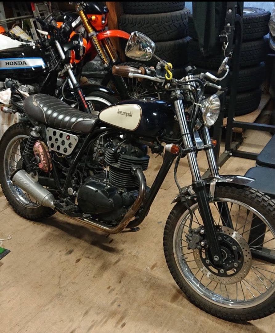 250tr 社外タンク