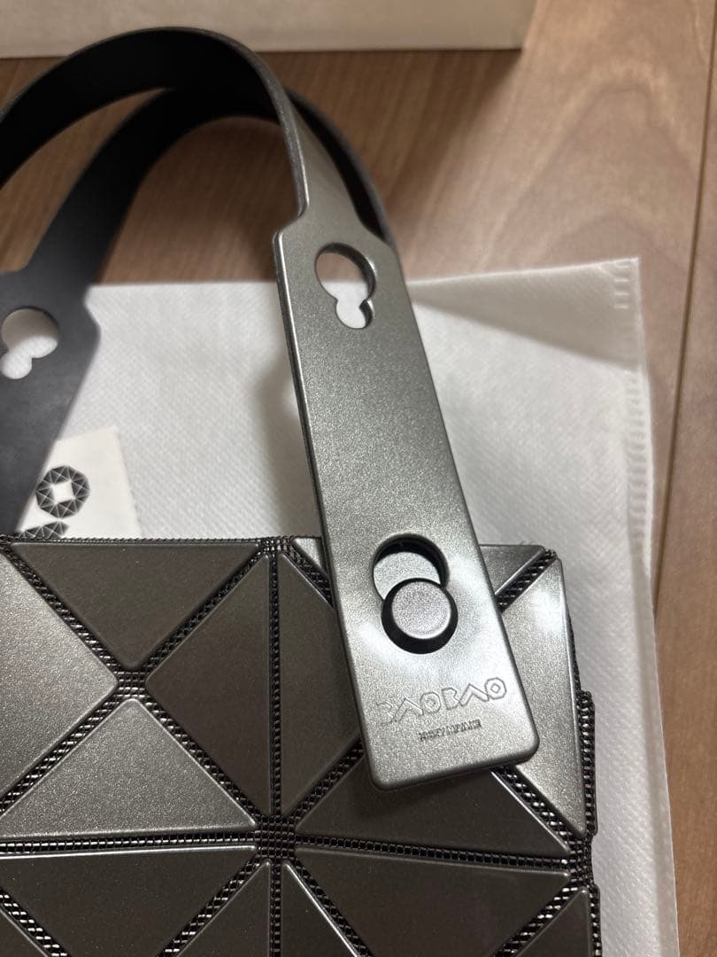 BAO BAO ISSEY MIYAKE CARAT ガンメタル