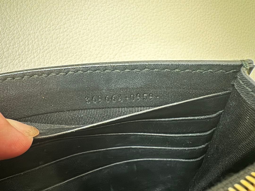 Gucci レザー ショルダーバッグ