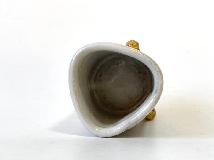 作家物　三輪和彦　萩焼　三つ足盃　筒盃　筒杯　ぐい呑　三輪休雪