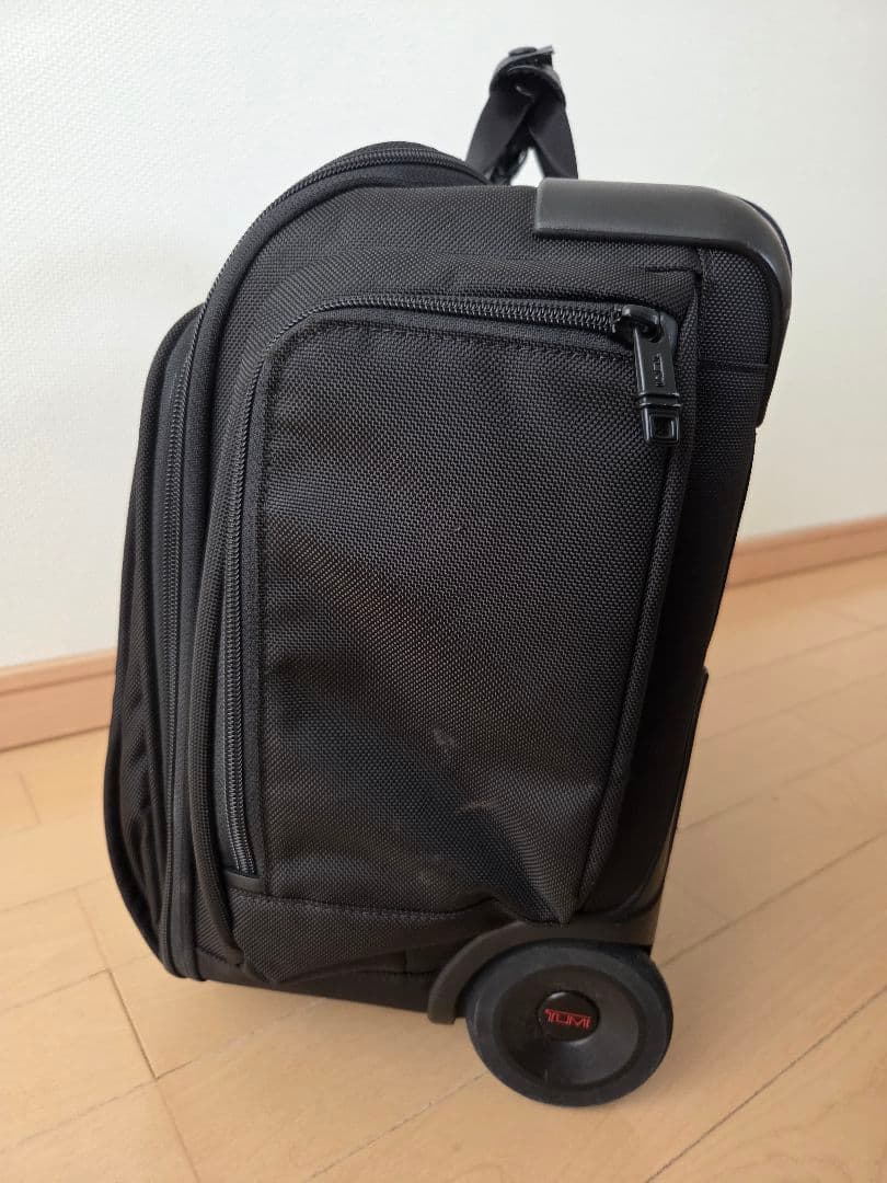 TUMI ブラック キャリーケース　2輪　22052D2