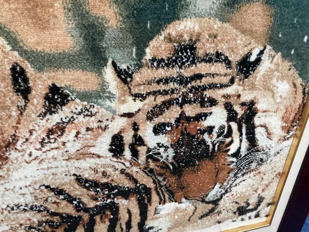 ペルシャ絨毯　手織り絵画絨毯　鑑定書付き　フレーム付き