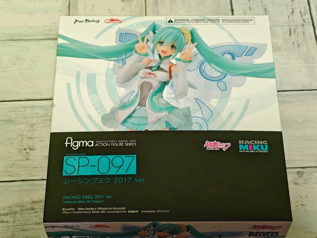 figma レーシングミク 2017ver. ＆ 初音ミク 2.0