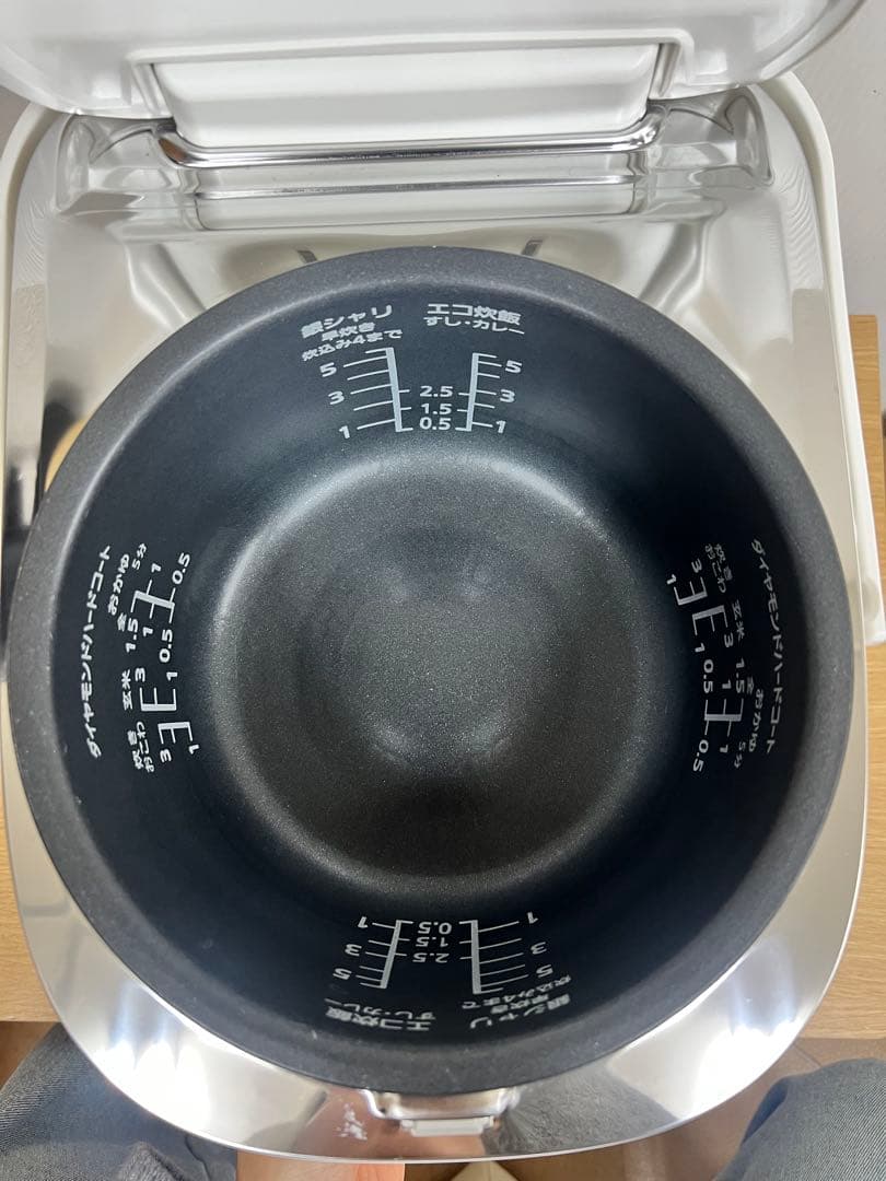 Panasonic IHジャー炊飯器 SR-HX107 5.5合炊き2018年製