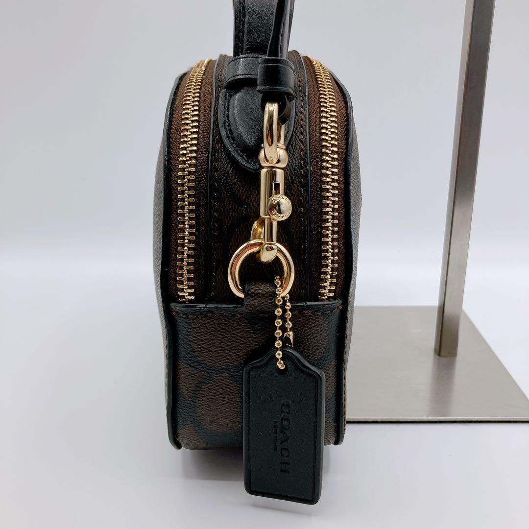 COACH ショルダーバッグ　シグネチャー　肩がけ　斜めがけ　2way