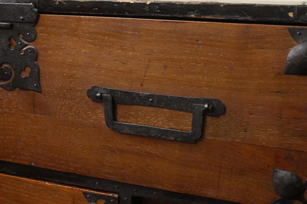 栗の木 使いこまれた風合いが良い時代箪笥 収納/古家具/明治/チェスト/和家具