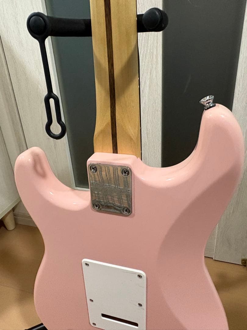 ピンク ストラトキャスター ギターケース ピック付き