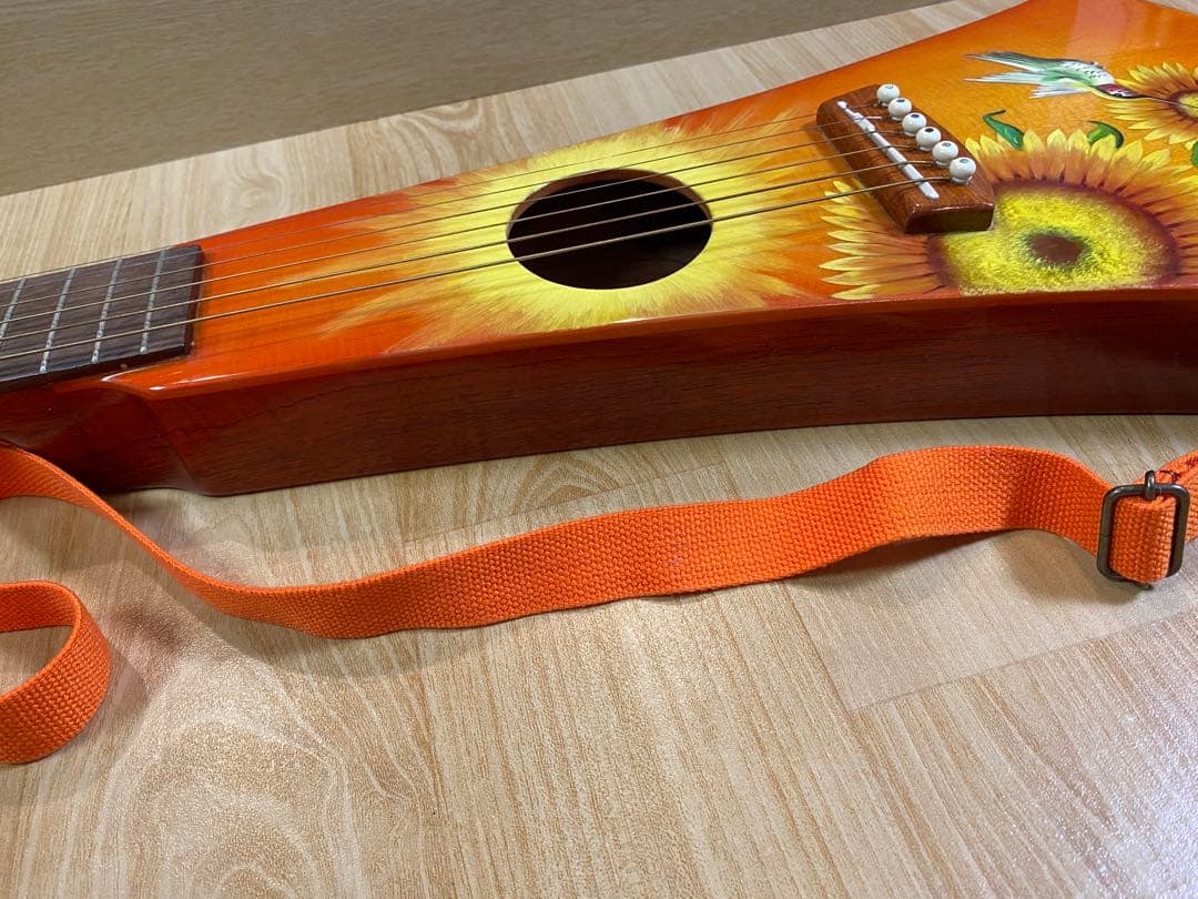 【新品未使用】 希少レア FLuffy ペイントトラベルギター ケース付