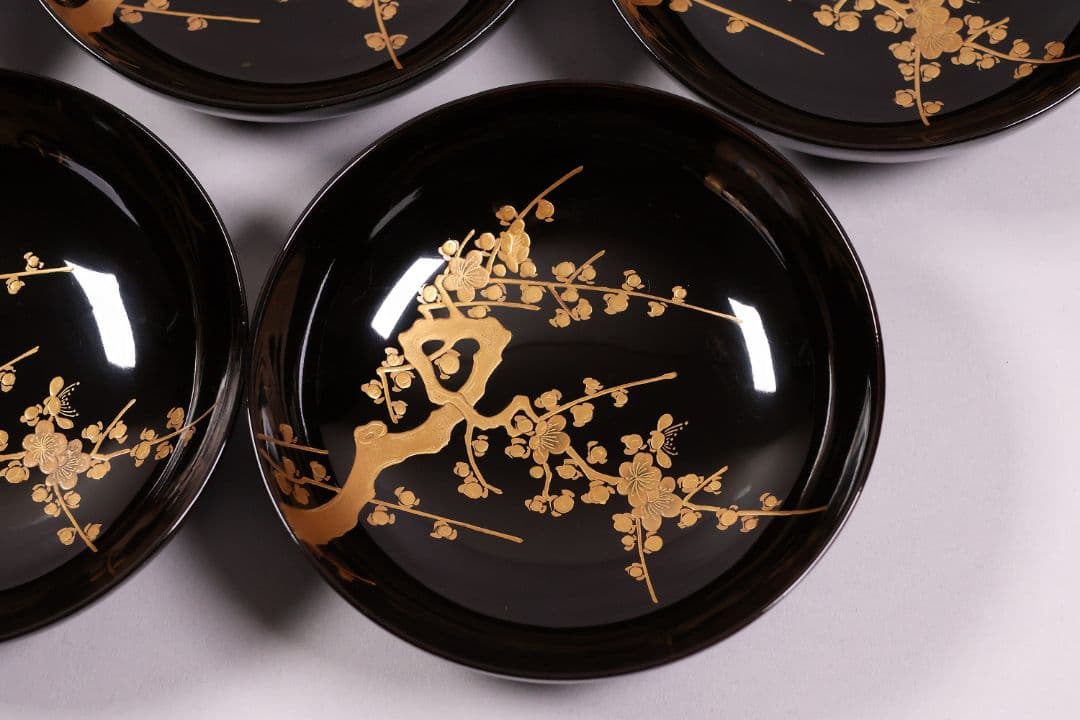 【CM232】古い木皿 五客 梅 金蒔絵 黒塗 小皿 菓子皿 木製漆器 大正昭和