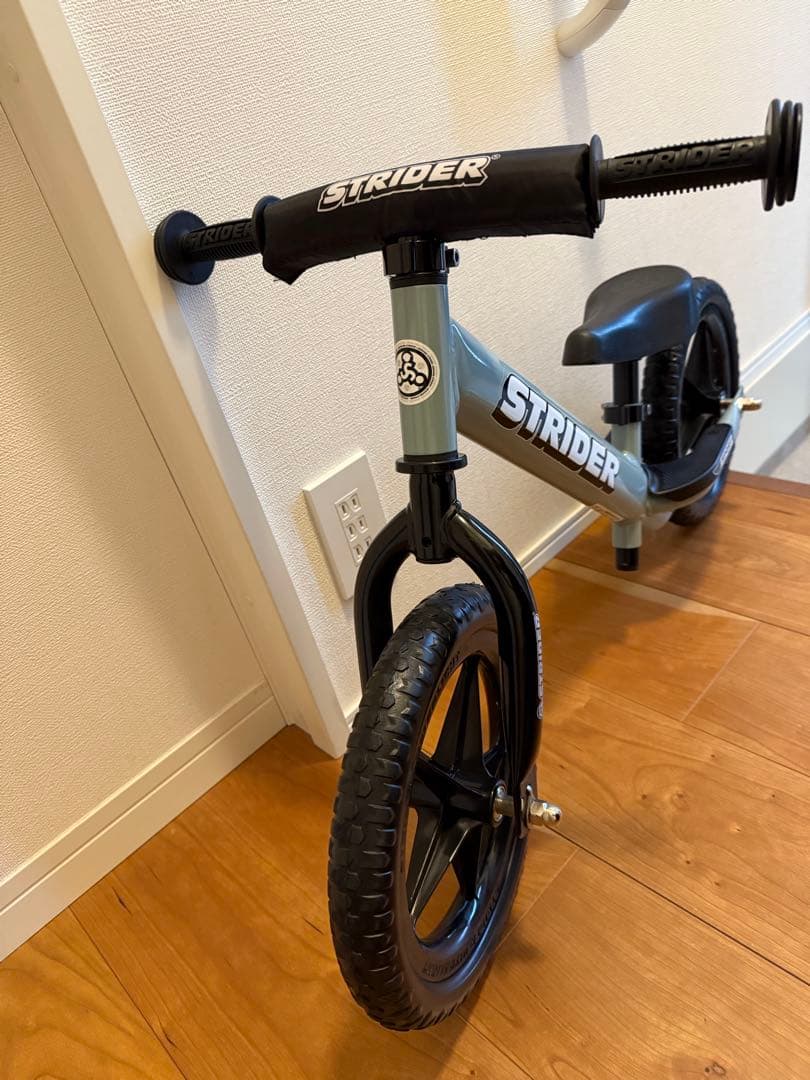 ストライダー スポーツモデル 12インチ アイスブルー