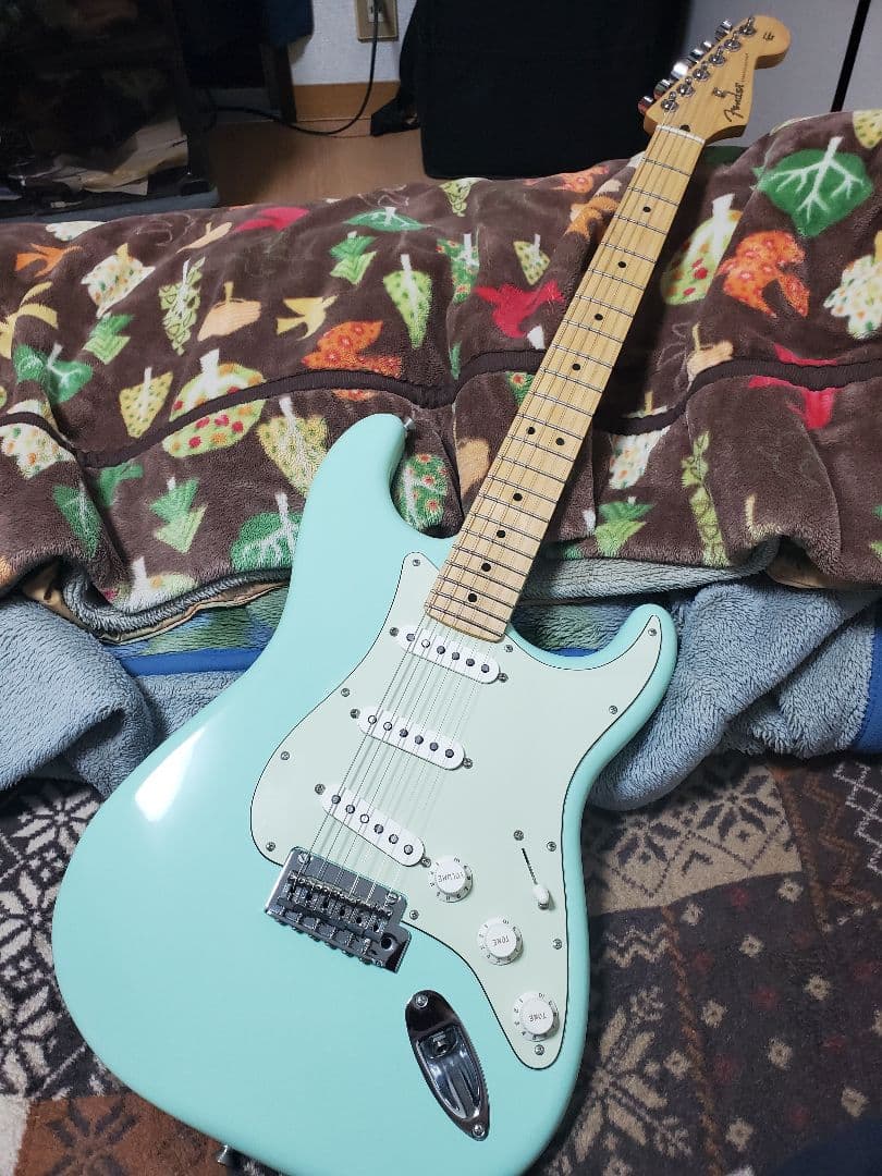 Fender Limited Player ストラトキャスター