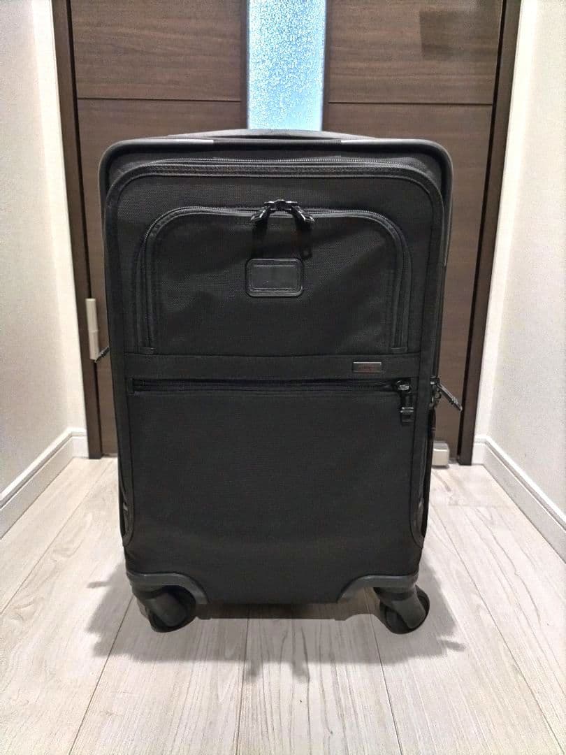 トゥミ　ALPHA2　4輪　キャリーケース 　黒 22616D2