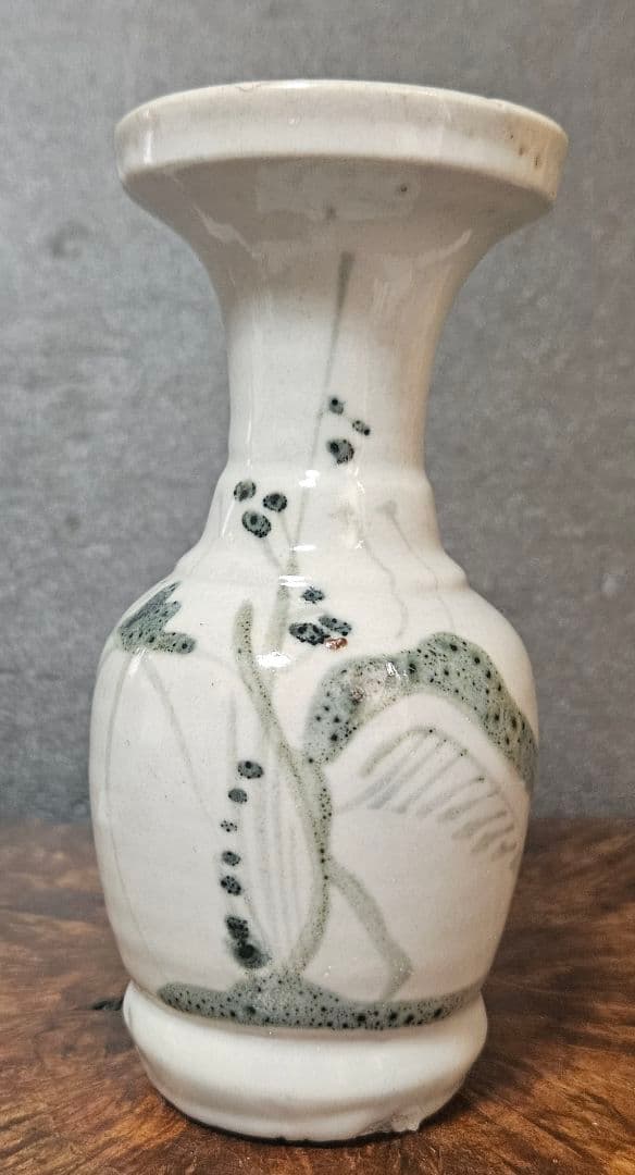 江戸時代中期　古伊万里　染付　草花の図　広口　花入れ　花生け　高 14.0cm