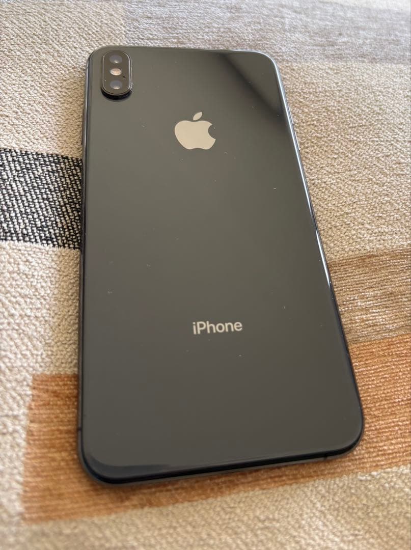Apple iPhone XS MAX 256GBスペースグレイ黒