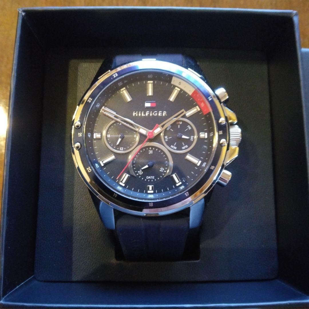 トミーフィルフィガー 　クロノグラフ　腕時計
