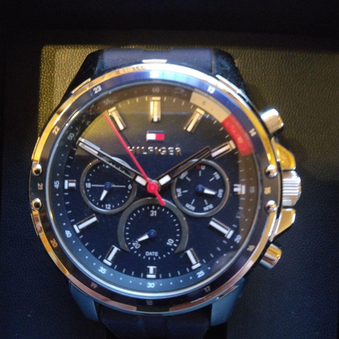 トミーフィルフィガー 　クロノグラフ　腕時計