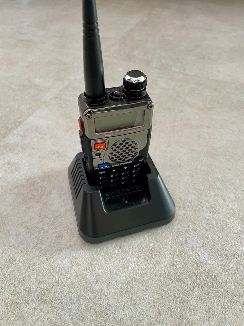 BAOFENG UV-5R トランシーバー 付属品多数 2セット