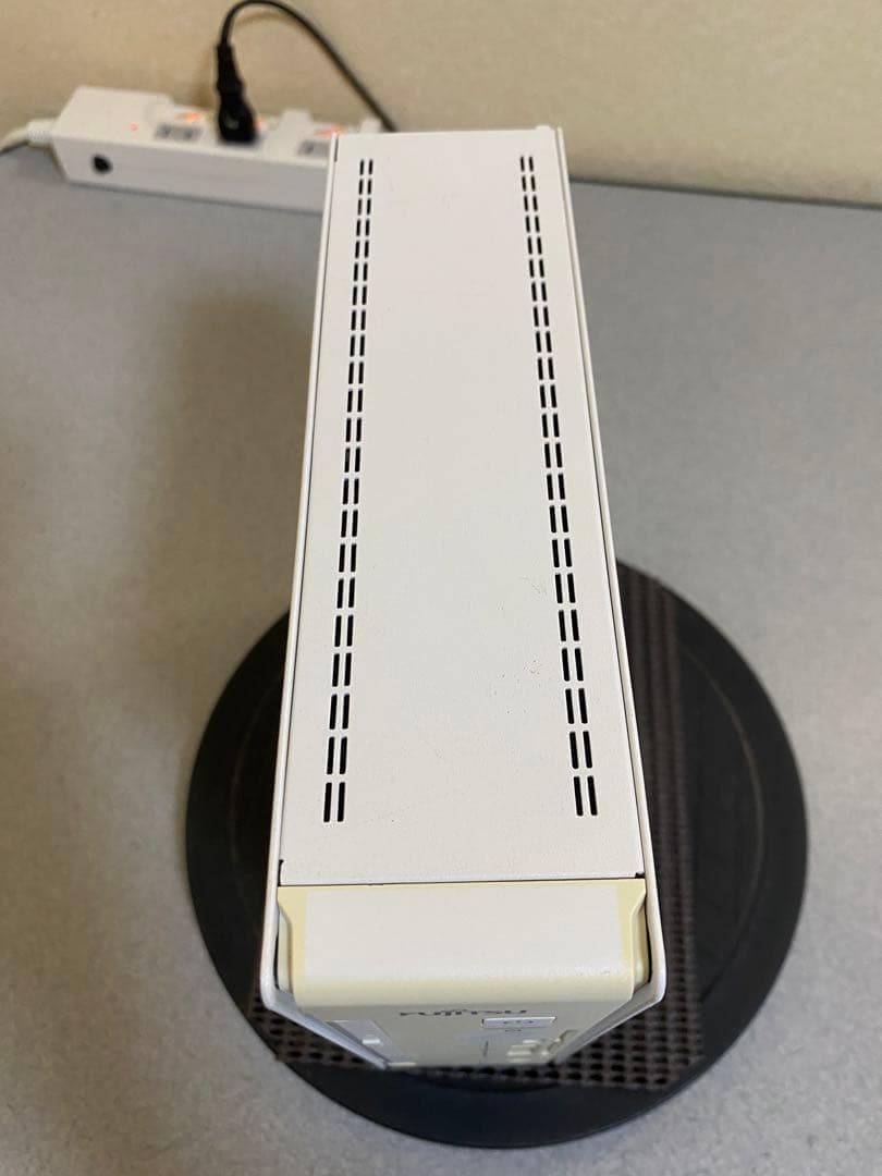 富士通ESPRIMO Q7010/EW i5-10500T 16GB 256GB