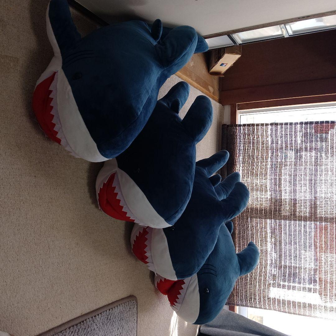 シャーク型と猫型のぬいぐるみセット